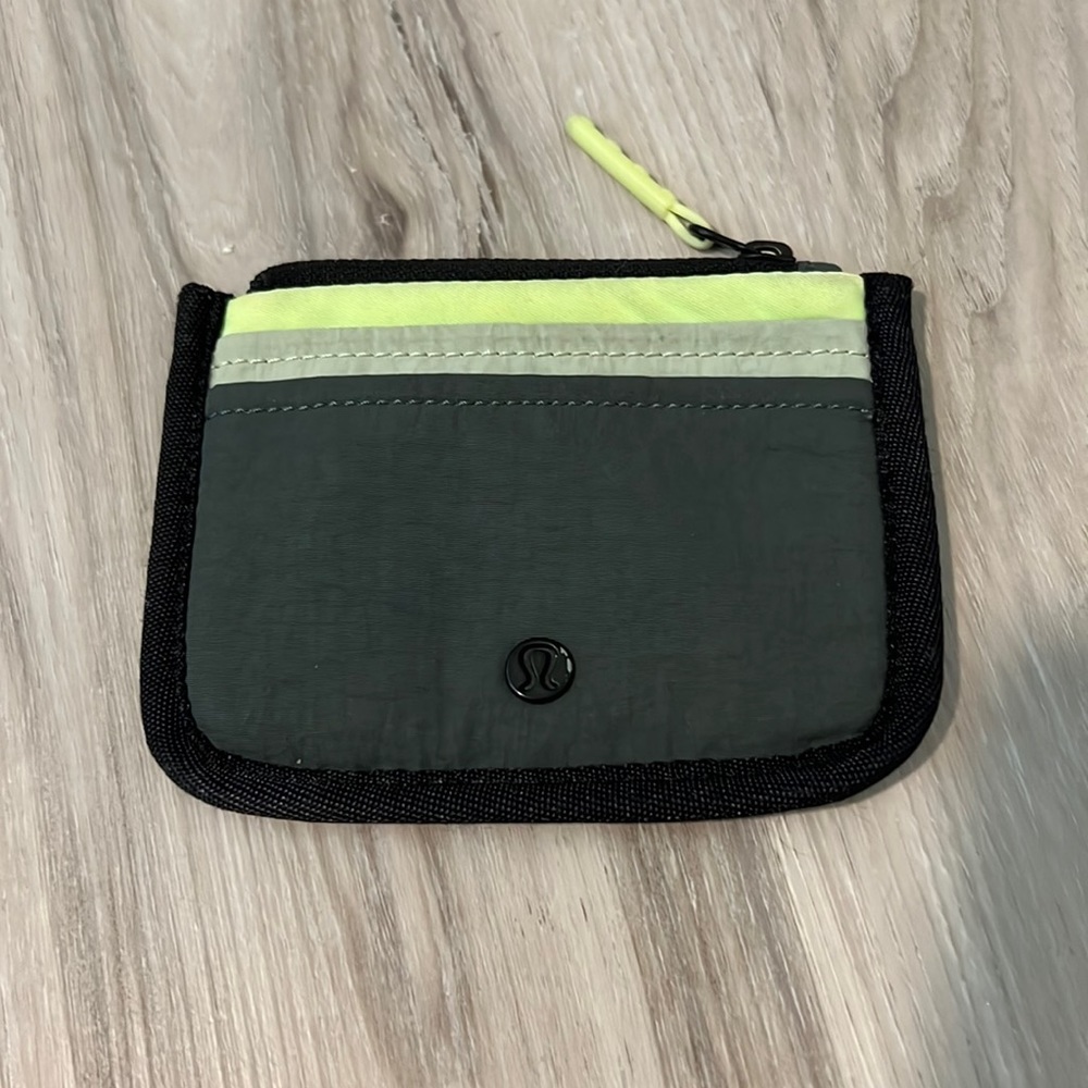 Lululemon True Identity Card Holder